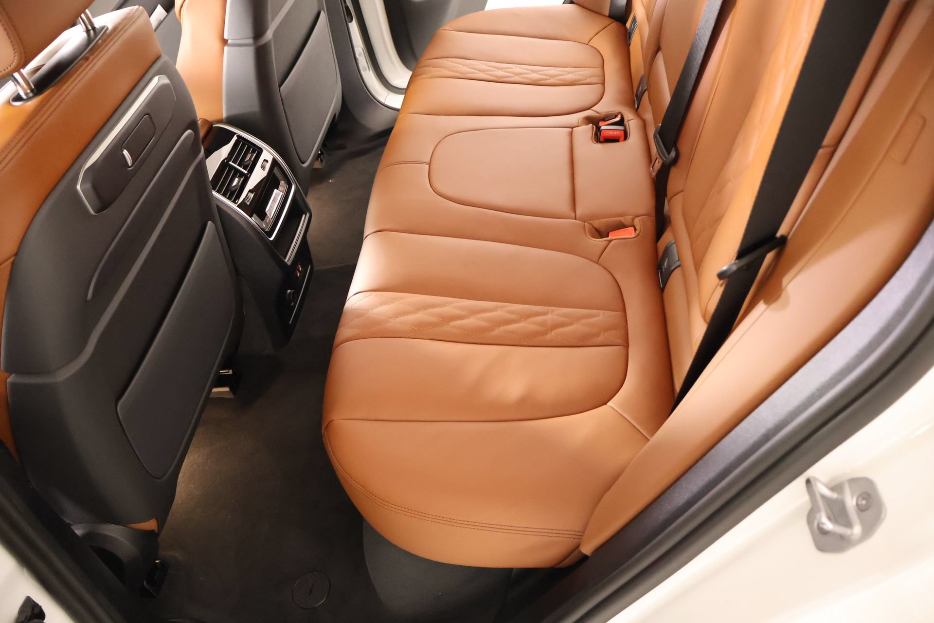 New 2026 BMW X5 M60i AWD/4WD image 12