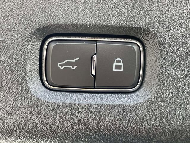 New 2026 Ford Expedition Tremor image 9