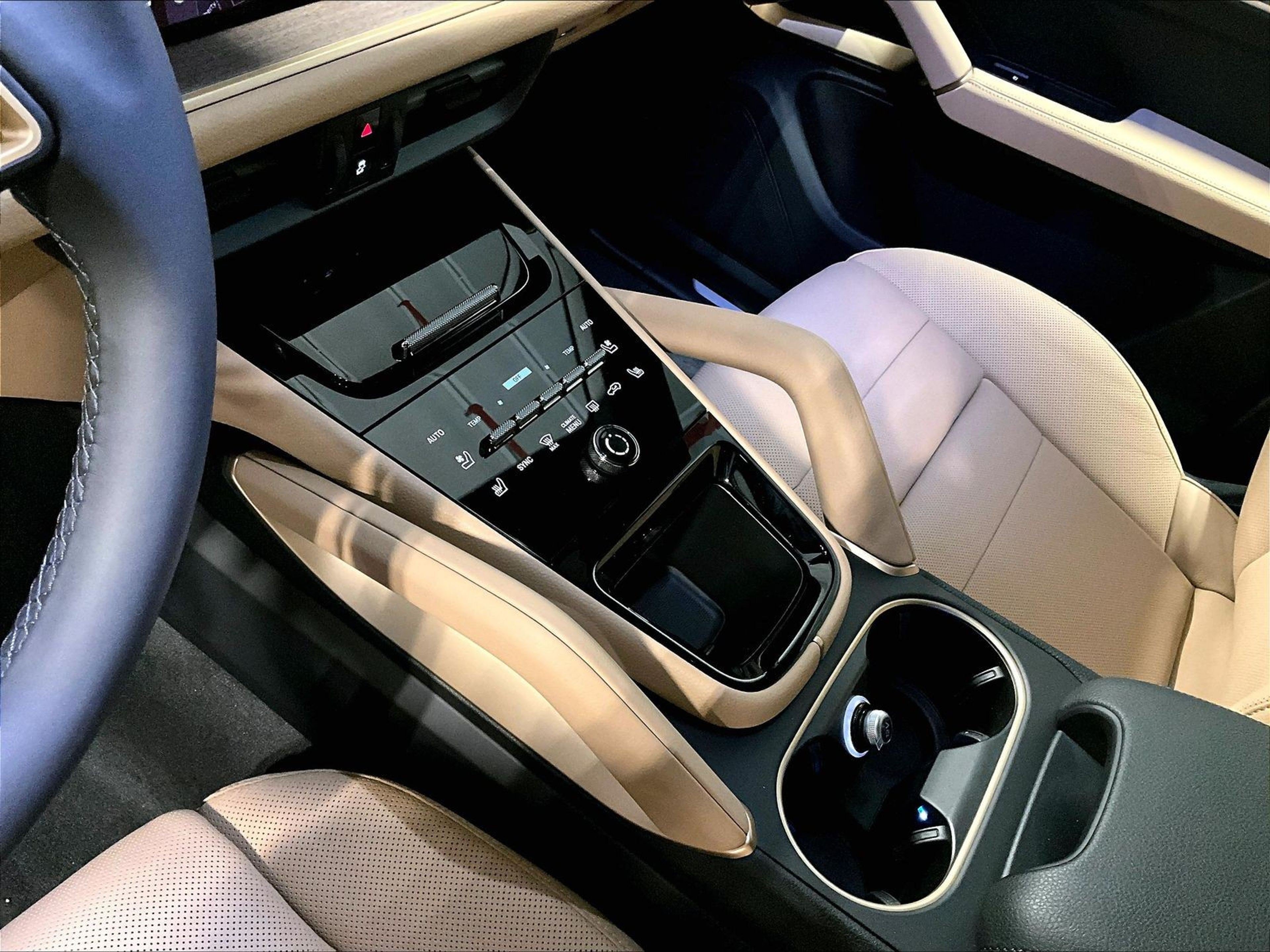 New 2026 Porsche Cayenne AWD/4WD image 11