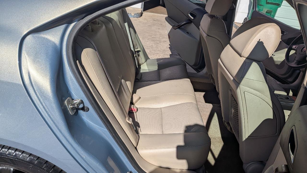 Used 2009 Pontiac G6 Sedan w/ Sport Package 1 FWD image 12