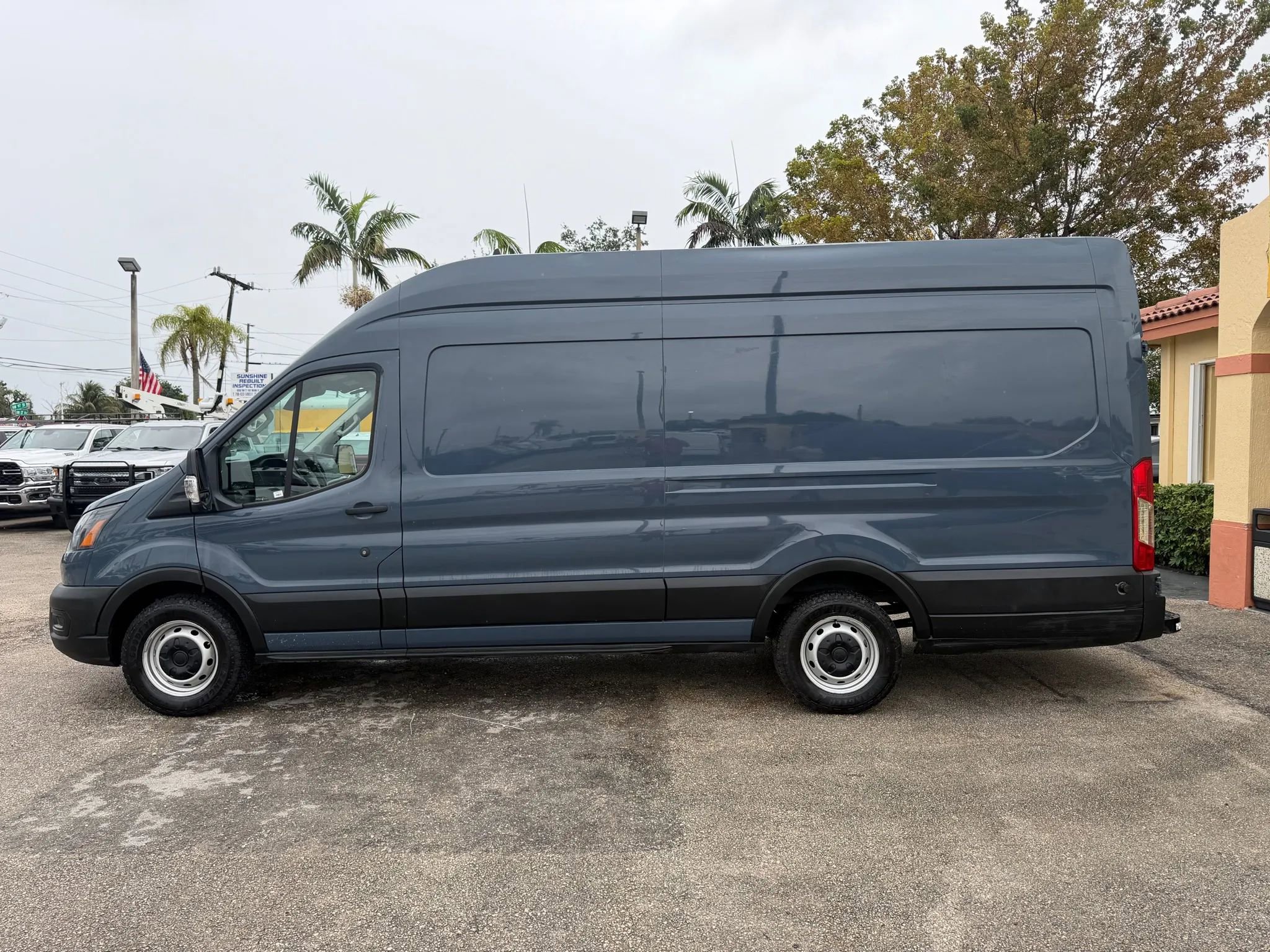 Used 2020 Ford Transit 250 148 High Roof Extended image 2