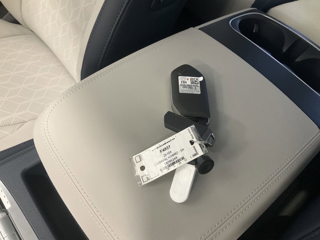 New 2026 Kia Carnival SX w/ SX Dark Edition Package image 35