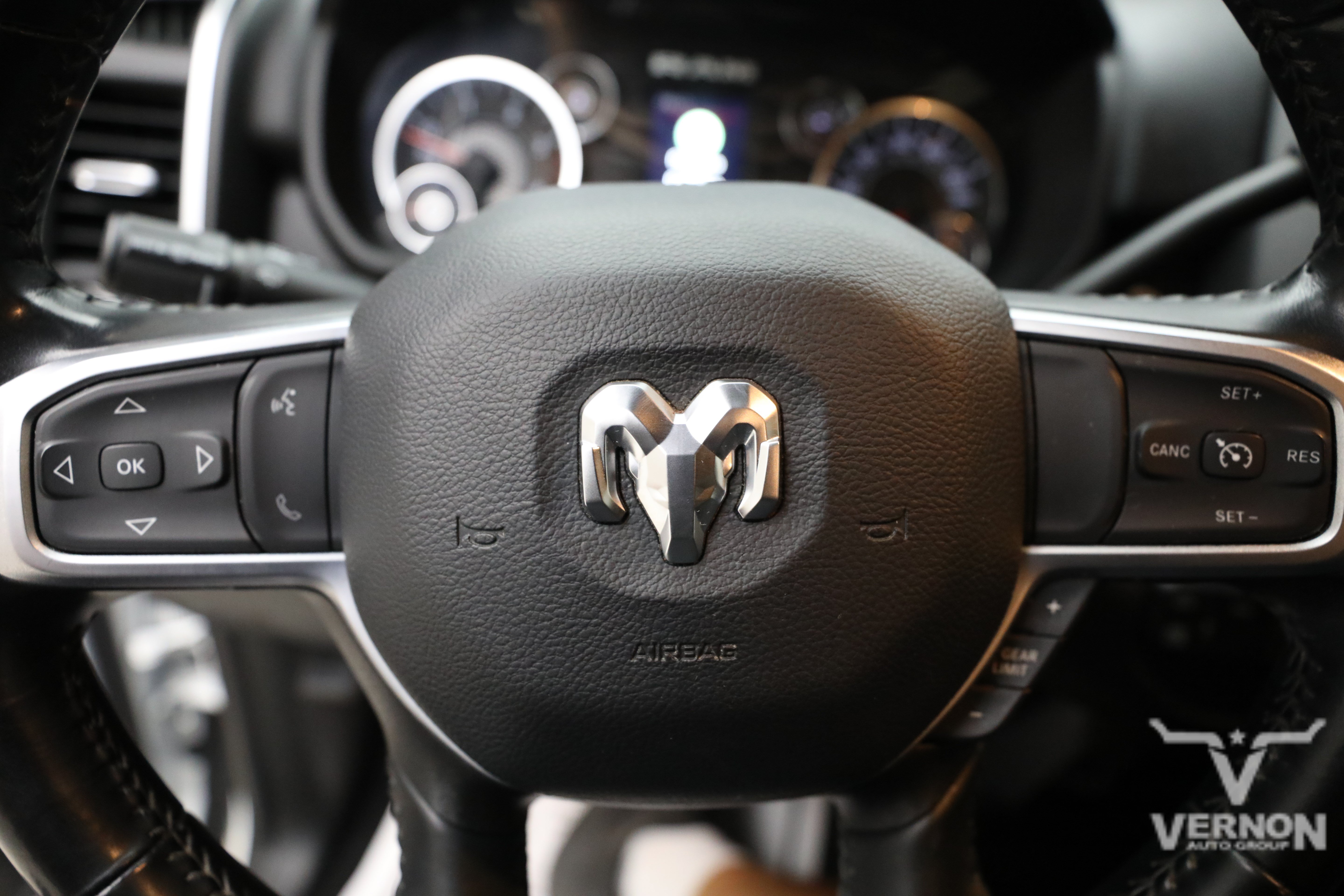 Used 2024 RAM 3500 Big Horn AWD/4WD image 21