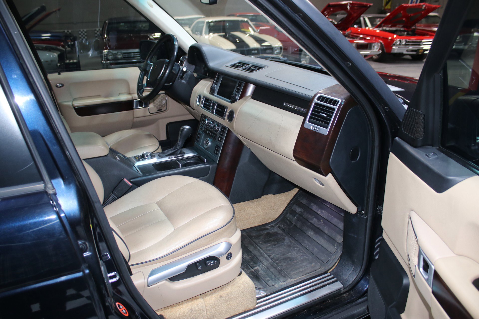 Used 2007 Land Rover Range Rover HSE image 27