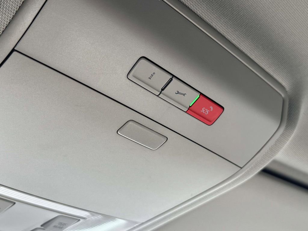 Used 2023 Volkswagen Atlas SE AWD/4WD image 12