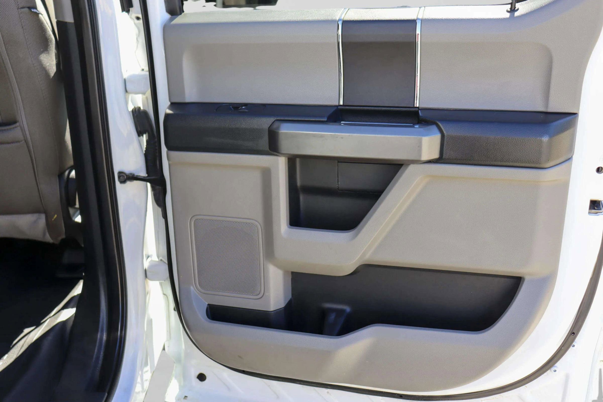 Used 2019 Ford F150 XLT w/ Trailer Tow Package image 29