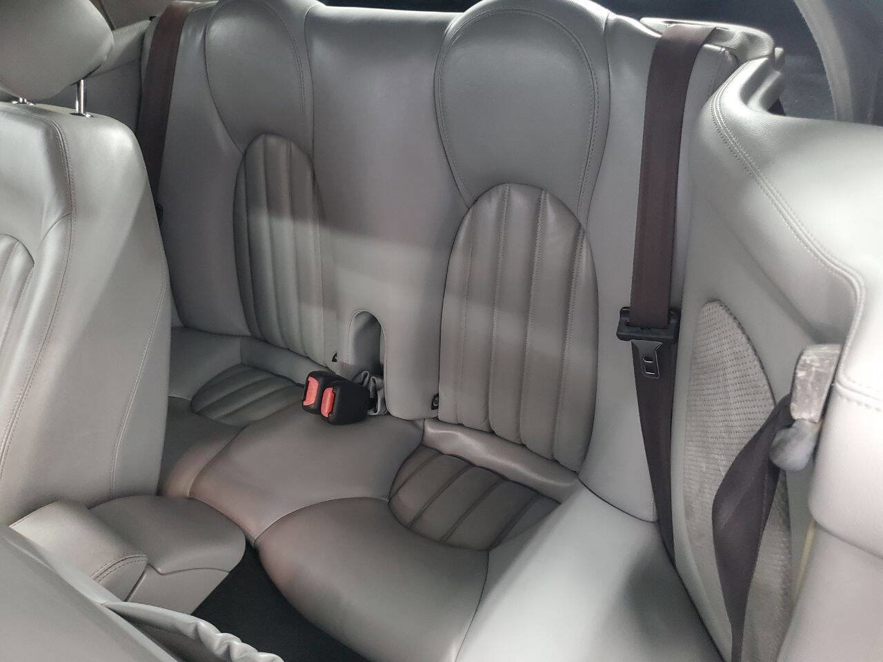 Used 2004 Jaguar XK8 Convertible image 11