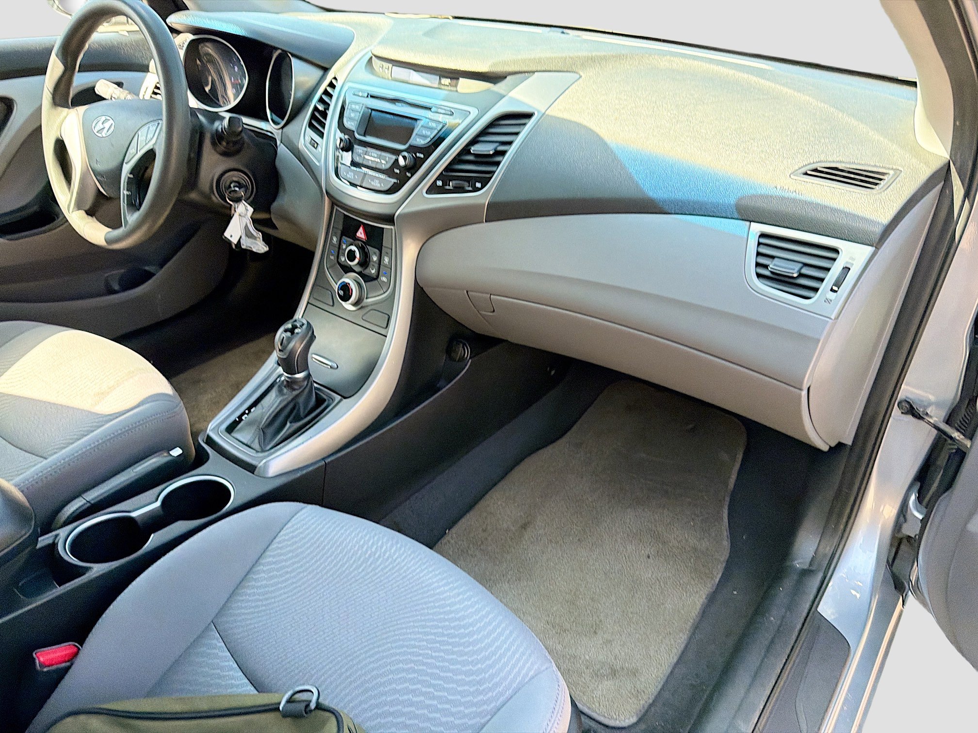 Used 2016 Hyundai Elantra SE image 12