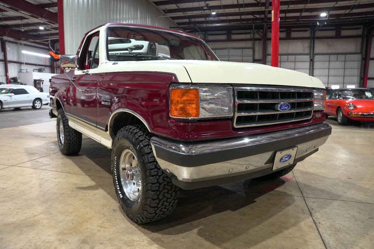 Used 1990 Ford Bronco XLT 2dr 4WD SUV image 11