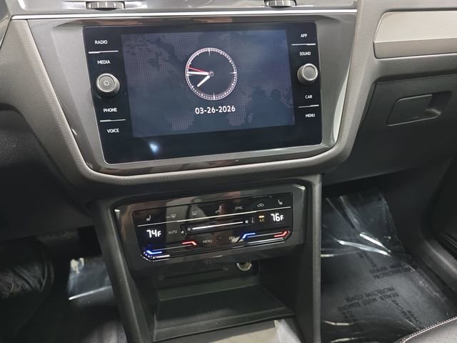 Used 2024 Volkswagen Tiguan SE w/ Panoramic Sunroof Package image 20