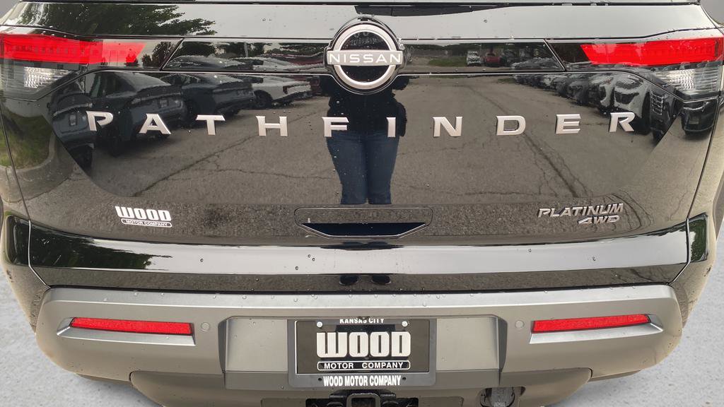 New 2026 Nissan Pathfinder Platinum w/ Cargo Package AWD/4WD image 44