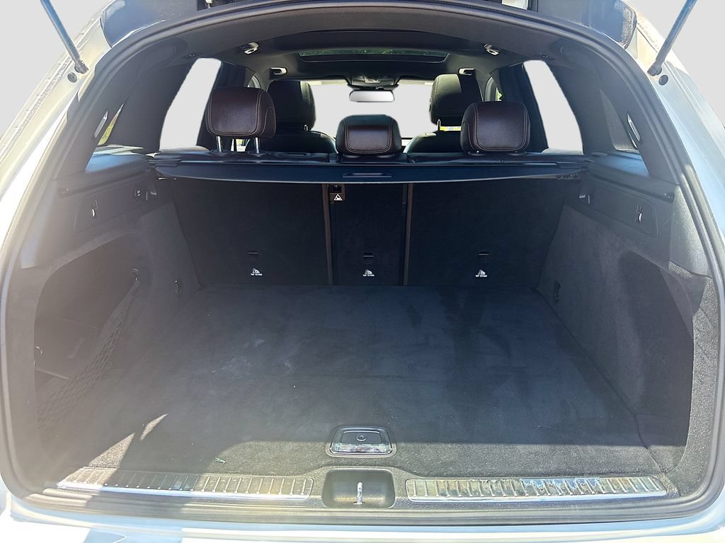 Used 2018 Mercedes-Benz GLC 300 w/ Multimedia Package image 10