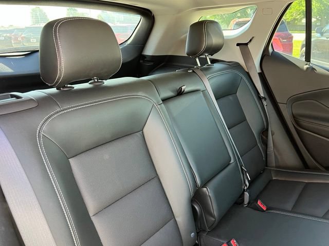 Used 2022 GMC Terrain SLT w/ Infotainment Package II AWD/4WD image 9