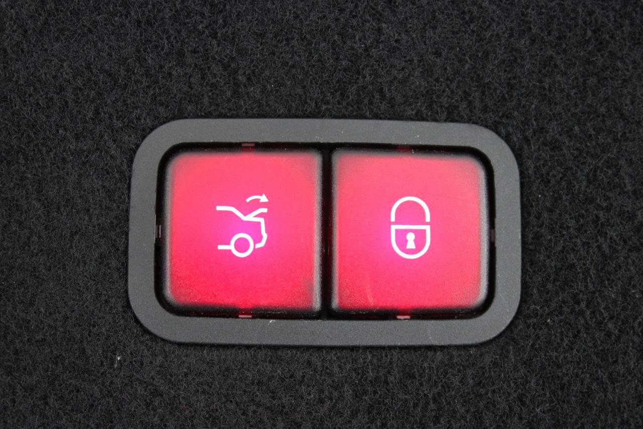 Used 2019 Mercedes-Benz S 560 Sedan image 90