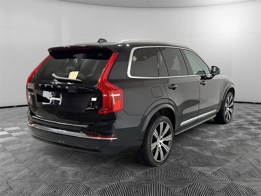 Used 2023 Volvo XC90 T8 Plus w/ Protection Package Premier image 5