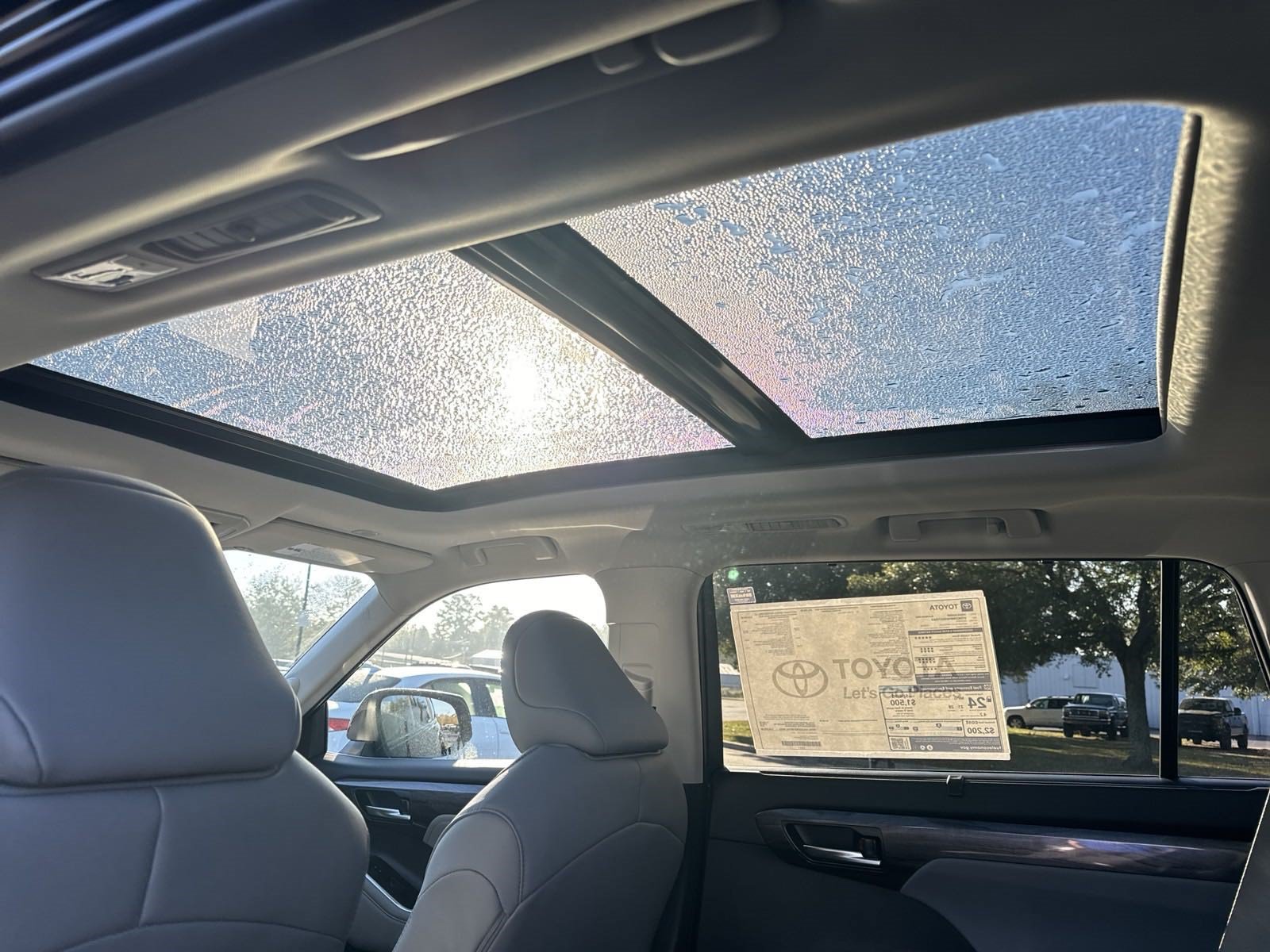 New 2025 Toyota Highlander Platinum AWD/4WD image 30