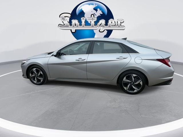 Used 2023 Hyundai Elantra Limited w/ Cargo Package image 6