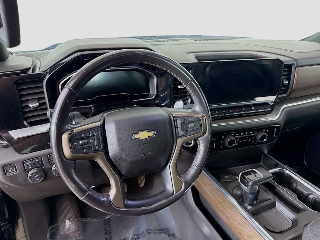 Used 2023 Chevrolet Silverado 1500 High Country AWD/4WD image 24