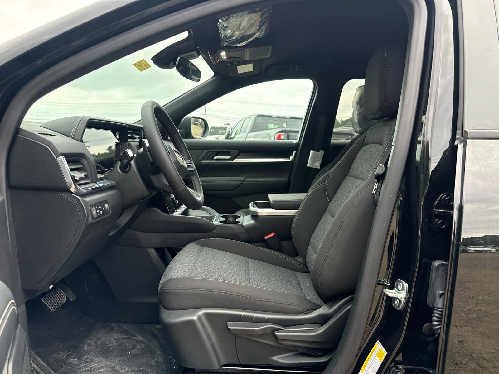 New 2027 GMC Terrain Elevation w/ LPO, Floor Liner Package AWD/4WD image 14