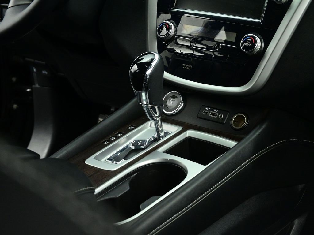 Used 2020 Nissan Murano Platinum image 38