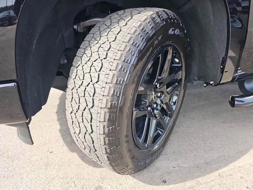 Used 2024 Chevrolet Silverado 1500 RST w/ Z71 Off-Road Package AWD/4WD image 34