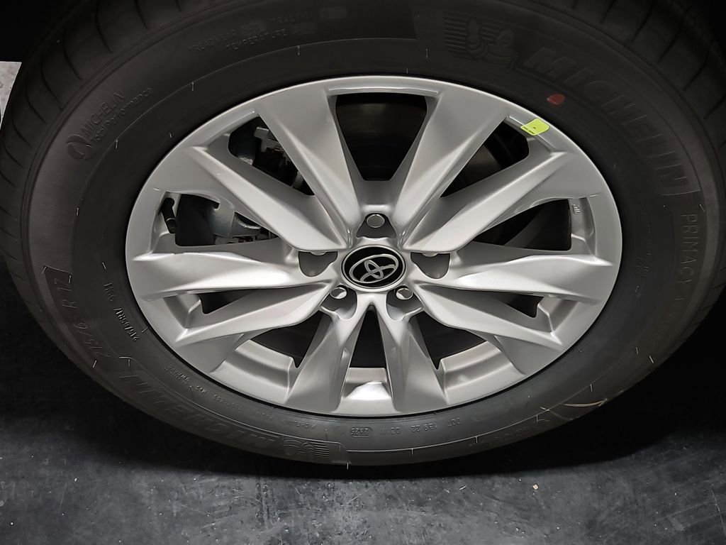 New 2026 Toyota Corolla Cross LE image 9