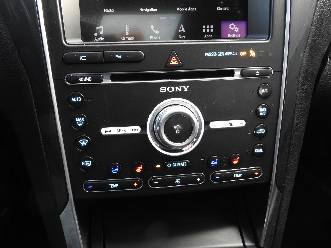 Used 2018 Ford Explorer Sport w/ Equipment Group 401A image 14