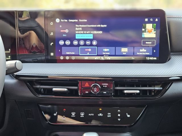 New 2026 Nissan Kicks SR w/ Cold Weather Package image 21