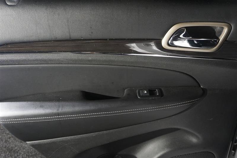 Used 2017 Jeep Grand Cherokee Overland w/ Jeep Active Safety Group image 22