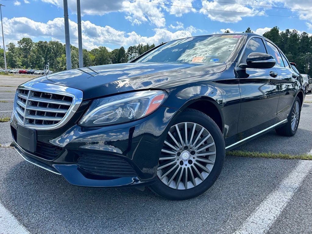 Used 2015 Mercedes-Benz C 300 4MATIC Sedan image 2