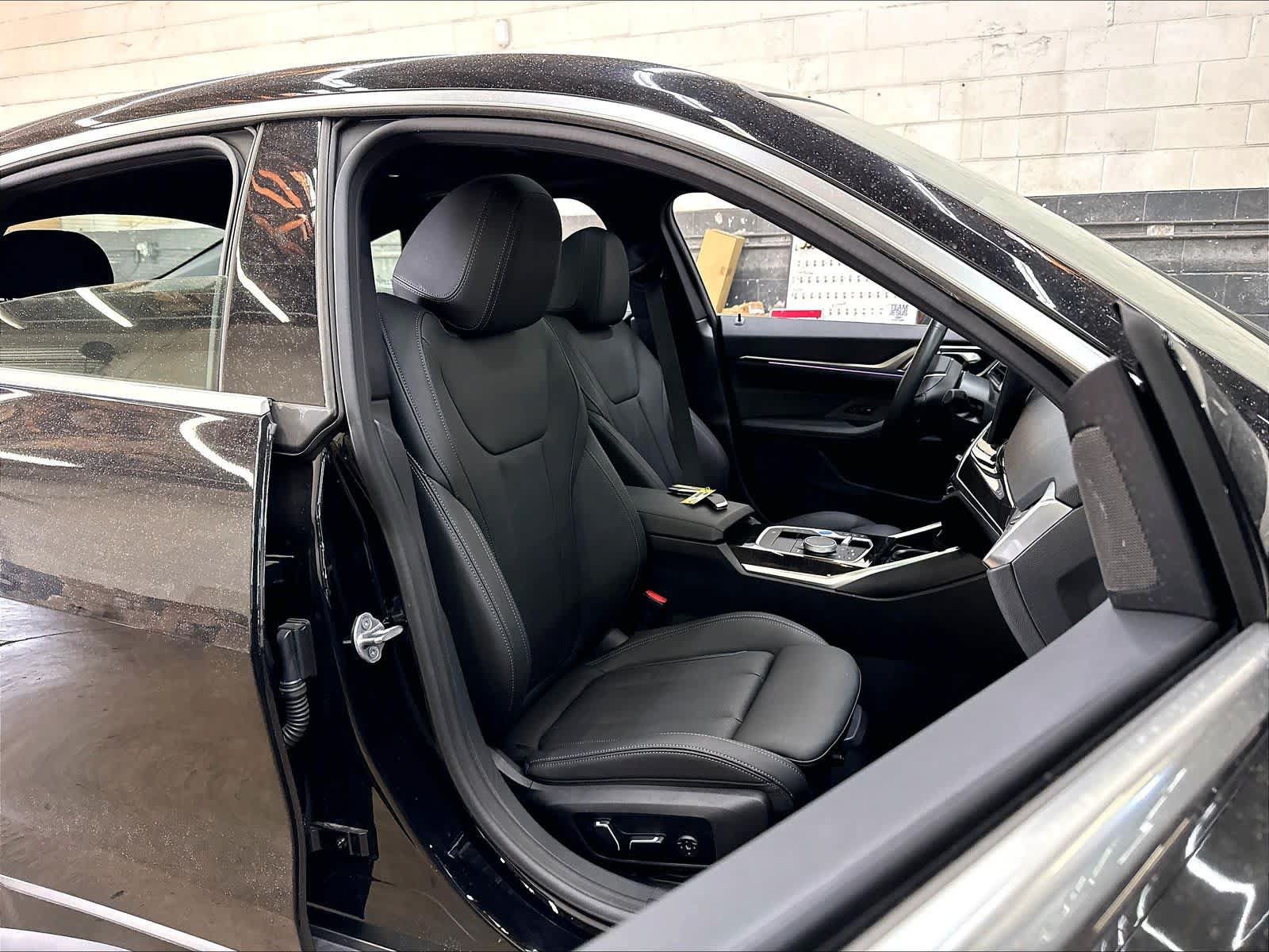 Used 2024 BMW i4 eDrive35 w/ Premium Package RWD image 10
