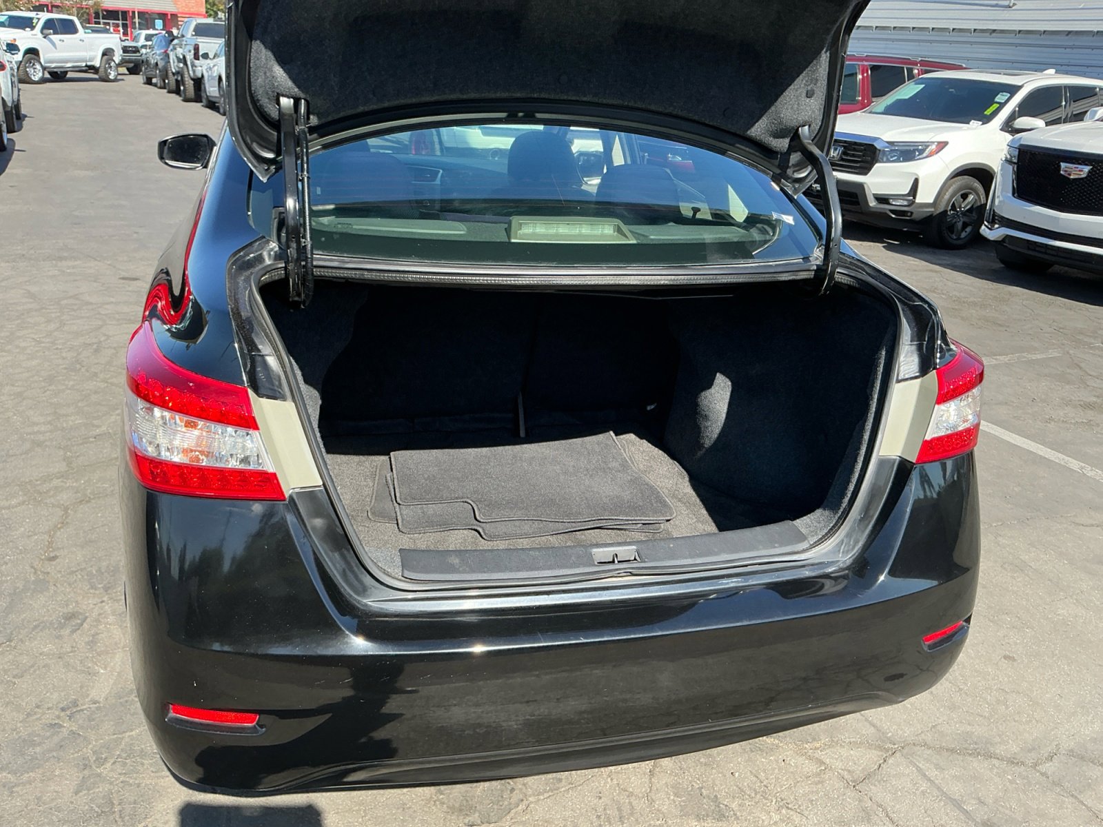 Used 2014 Nissan Sentra S FWD image 25