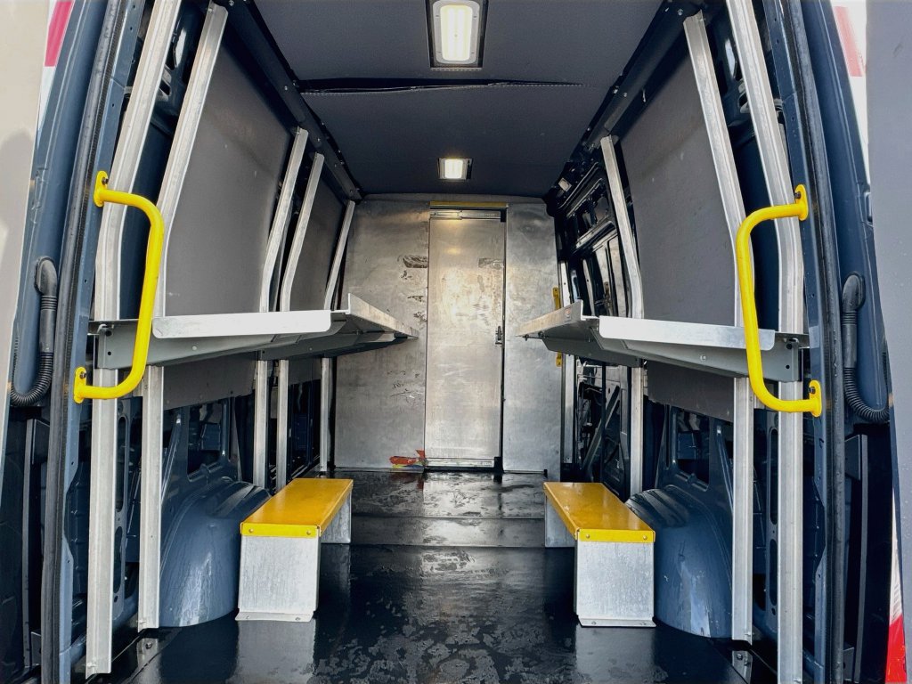 Used 2019 Mercedes-Benz Sprinter 144 image 9