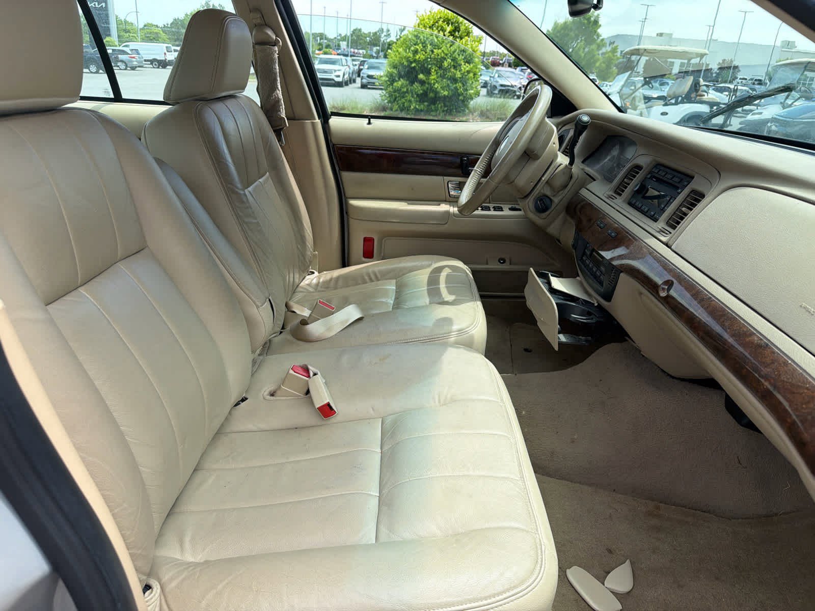 Used 2008 Mercury Grand Marquis LS RWD image 3