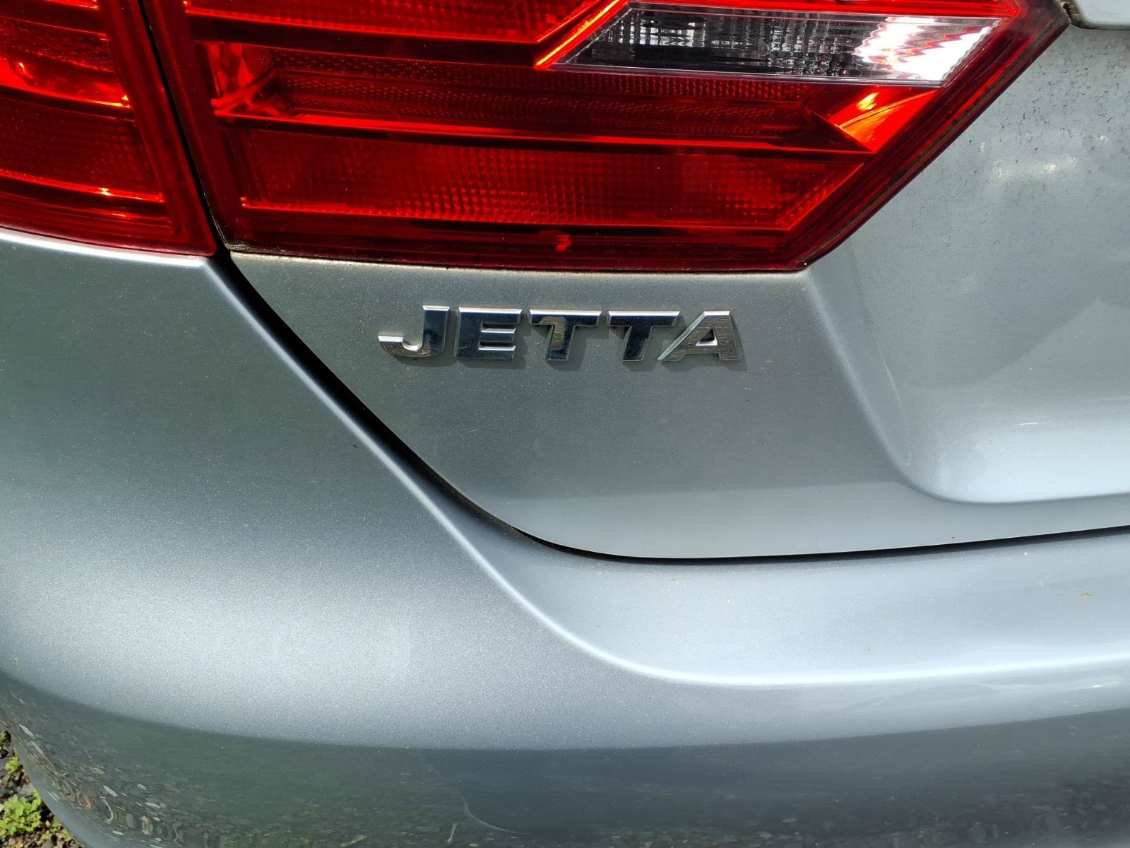 Used 2014 Volkswagen Jetta SE FWD image 9