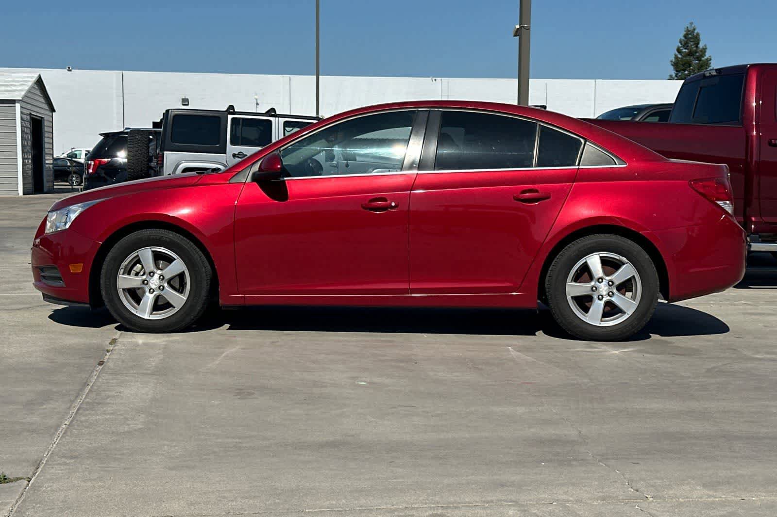 Used 2012 Chevrolet Cruze LT FWD image 6