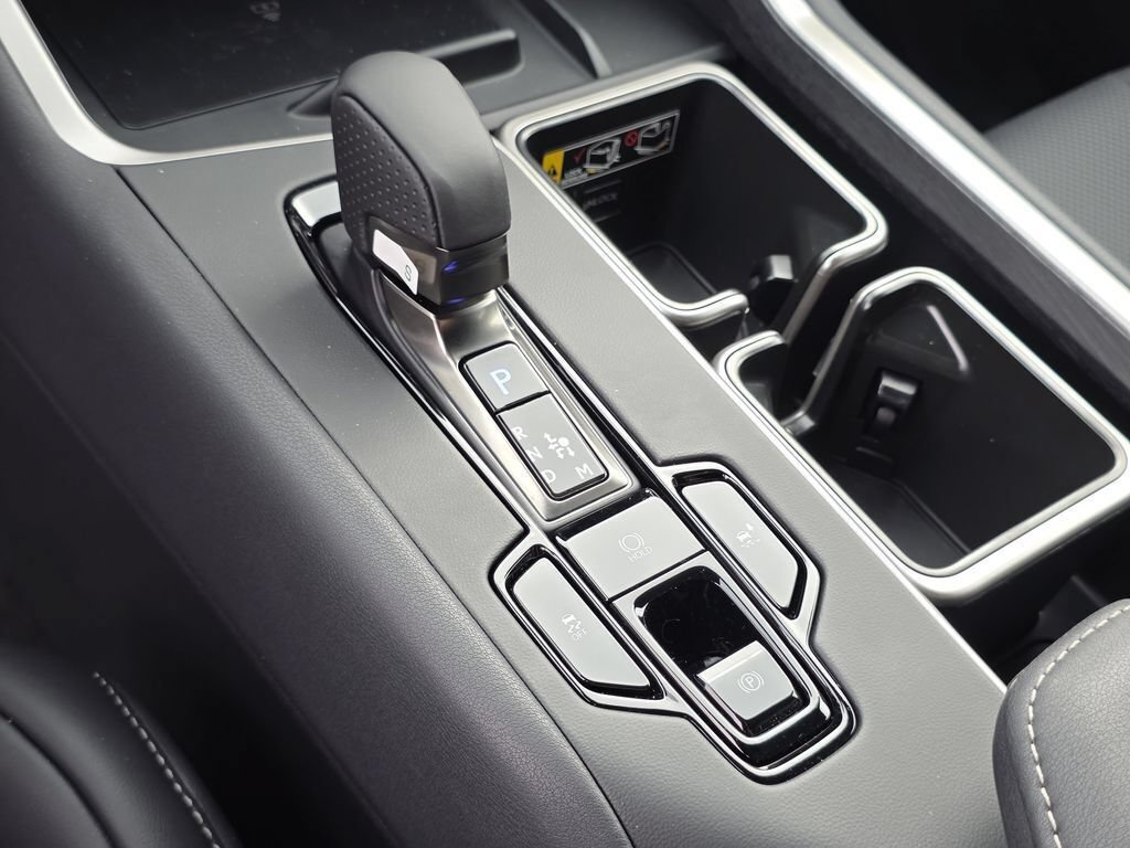 New 2026 Lexus TX 500h AWD image 21
