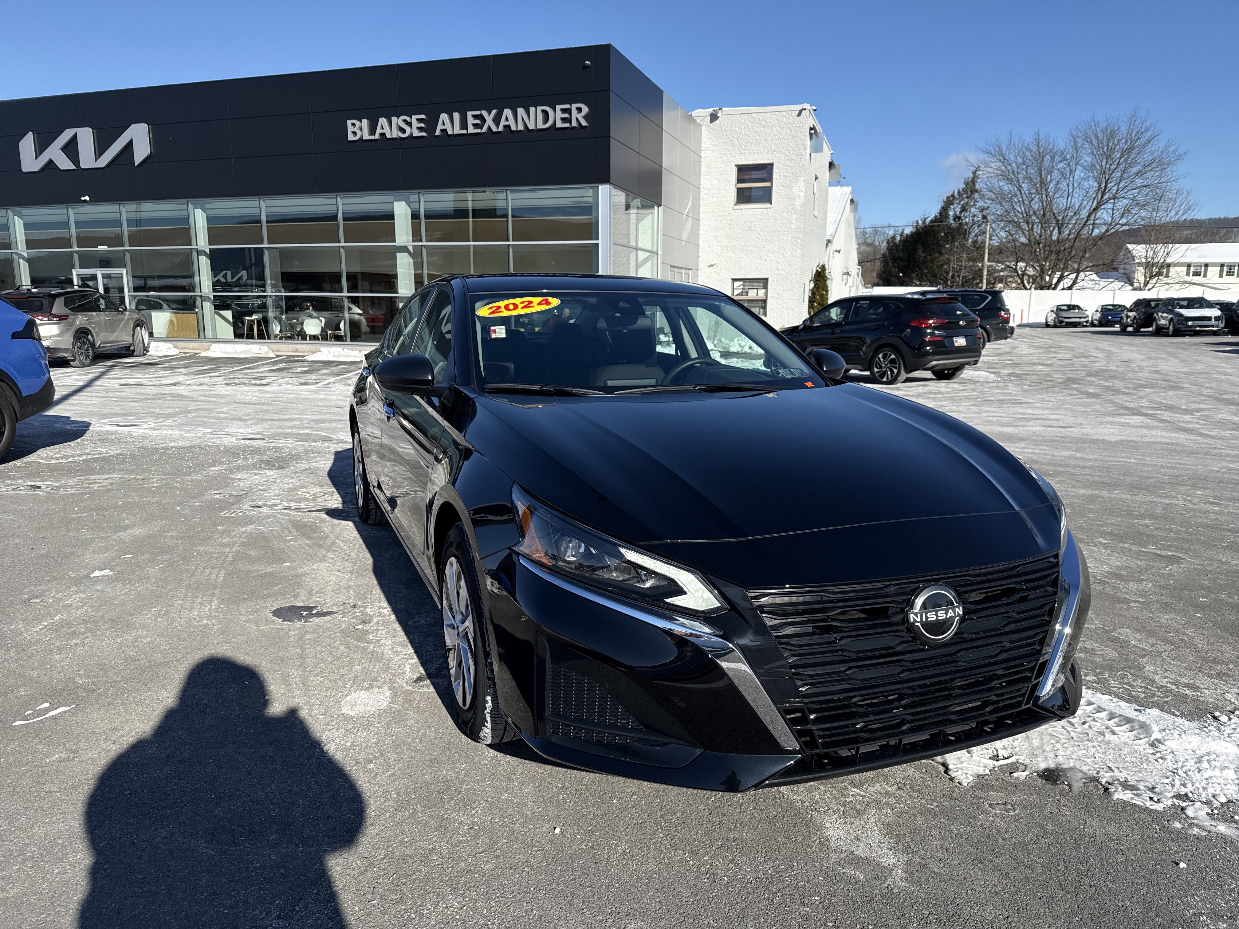 Used 2024 Nissan Altima 2.5 S image 1