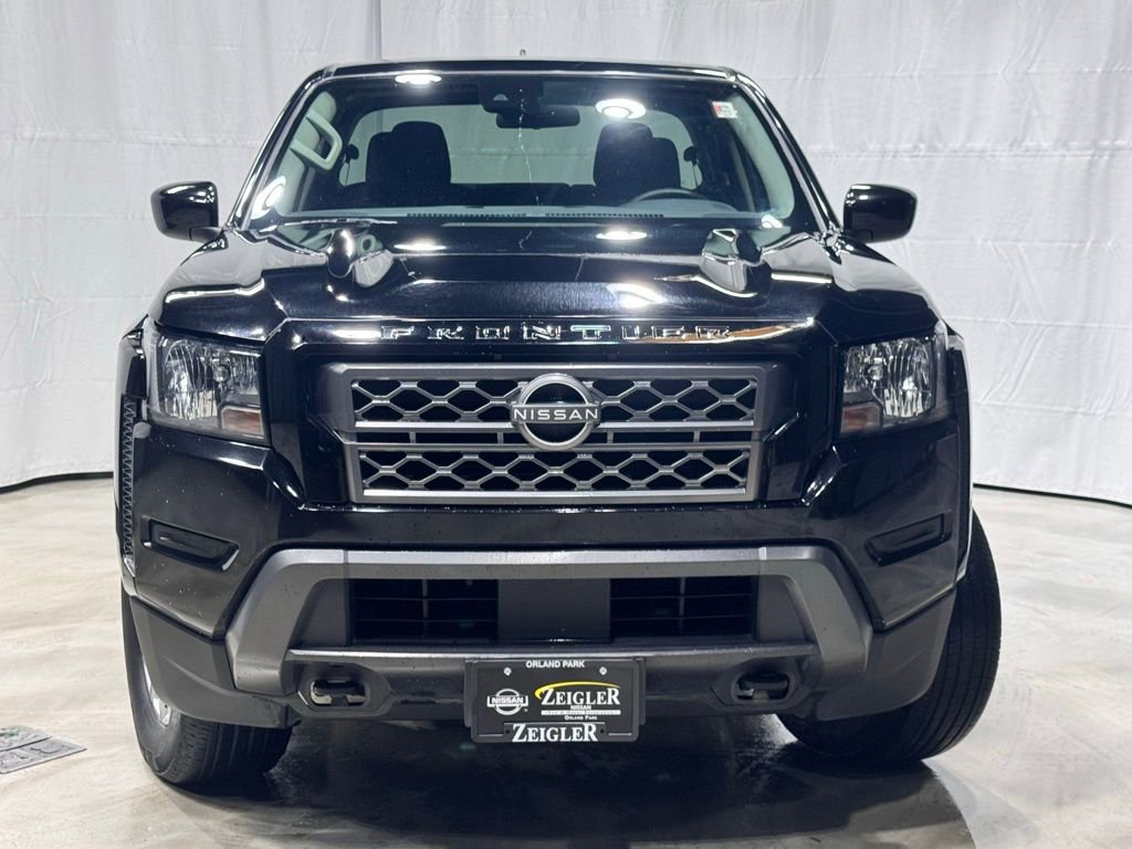Certified 2023 Nissan Frontier SV image 2