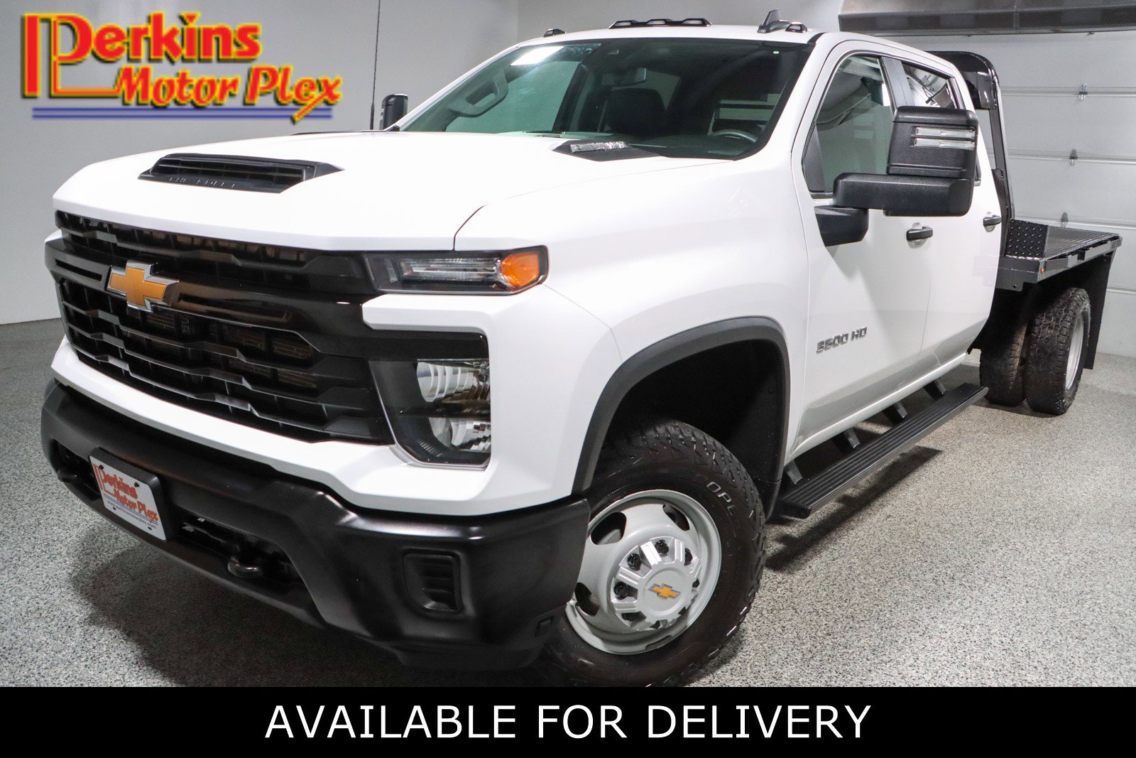Used 2025 Chevrolet Silverado 3500 W/T w/ WT Convenience Package AWD/4WD image 1
