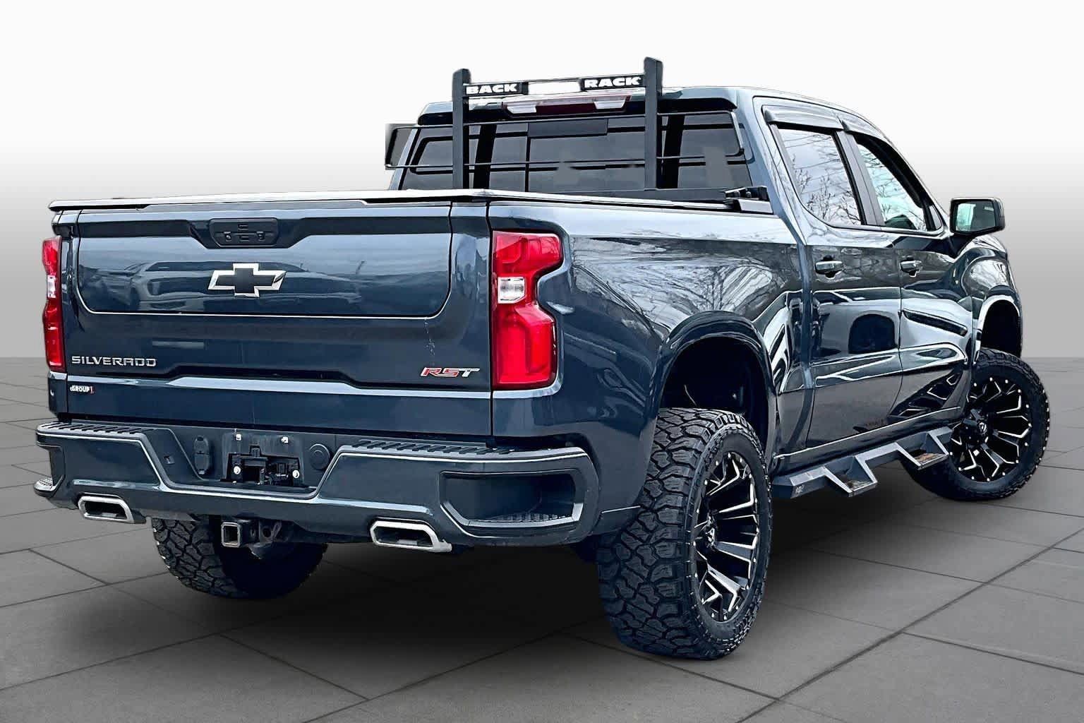 Used 2021 Chevrolet Silverado 1500 RST w/ Convenience Package II AWD/4WD image 13