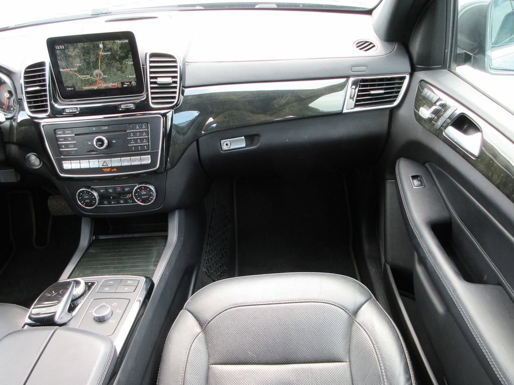 Used 2019 Mercedes-Benz GLS 450 4MATIC image 17