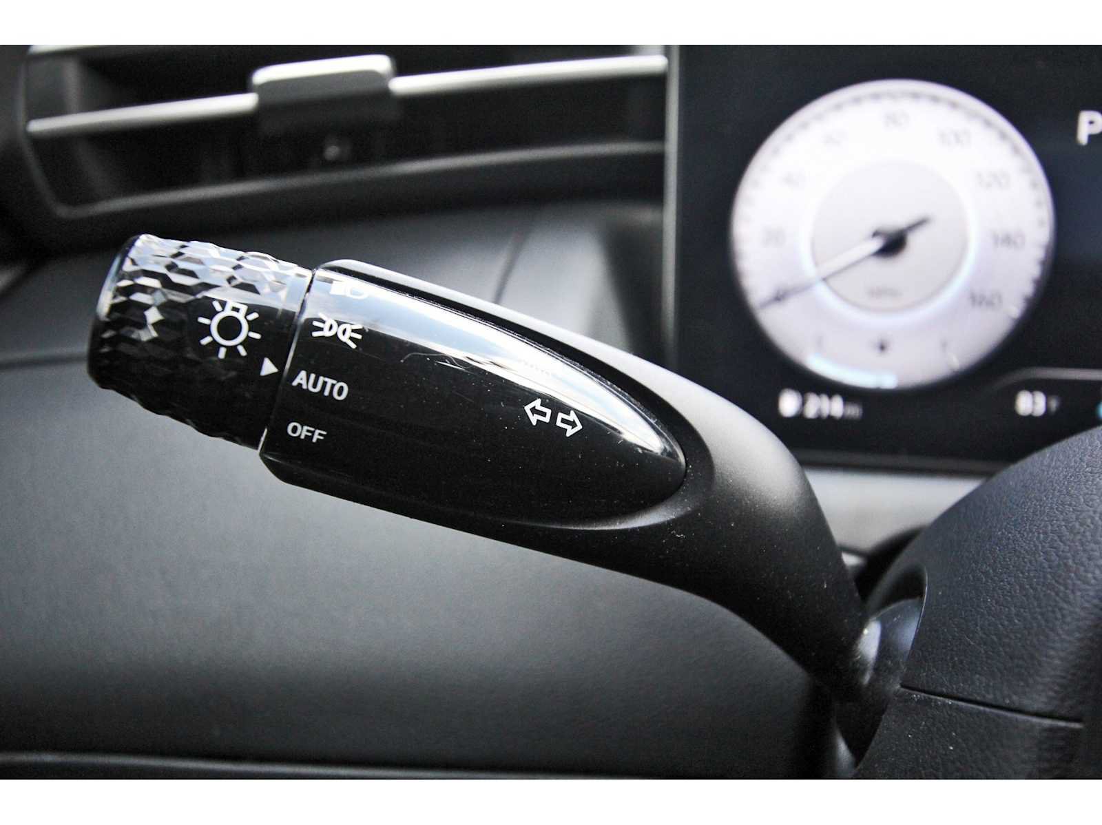 Used 2024 Hyundai Santa Cruz Night AWD/4WD image 17