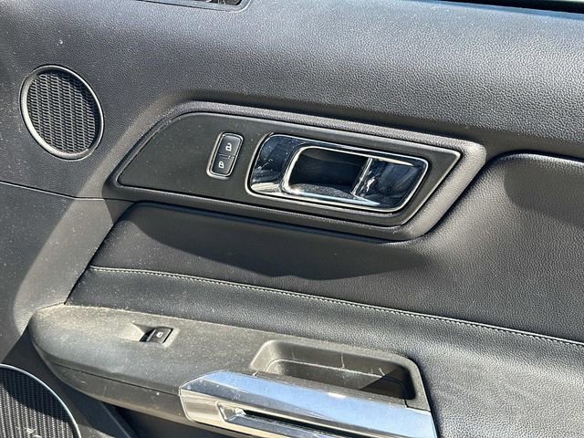 Used 2017 Ford Mustang Premium image 9