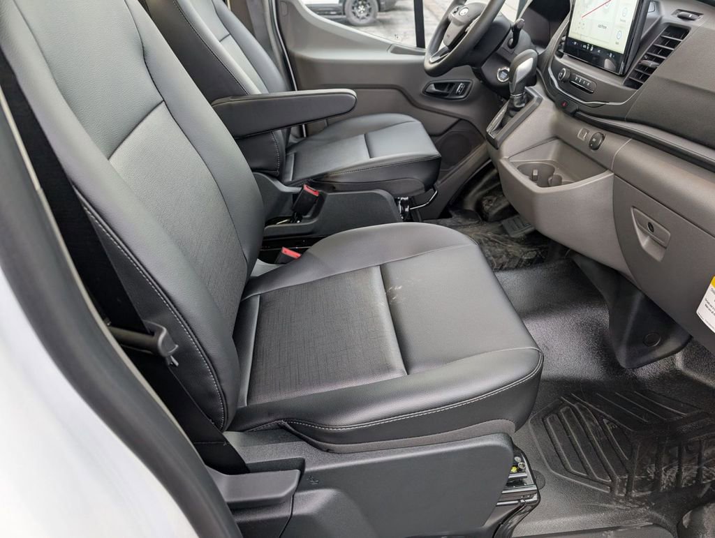 New 2026 Ford Transit 250 148 Medium Roof w/ Load Area Protection Package image 30