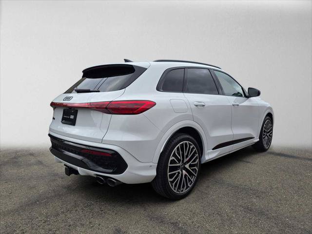 Certified 2025 Audi SQ5 Premium Plus w/ Premium Plus Package AWD/4WD image 3