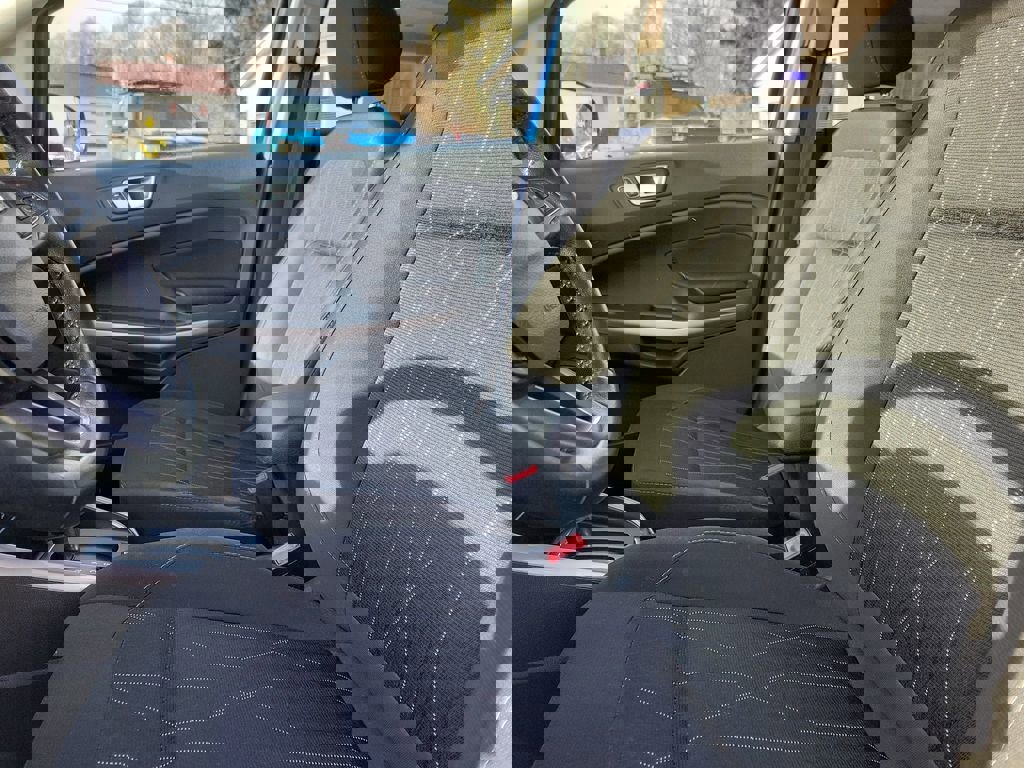 Used 2019 Ford EcoSport SE image 16