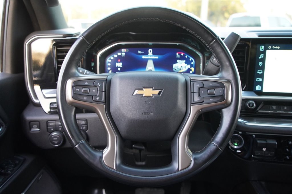Used 2024 Chevrolet Silverado 3500 High Country w/ Technology Package image 25