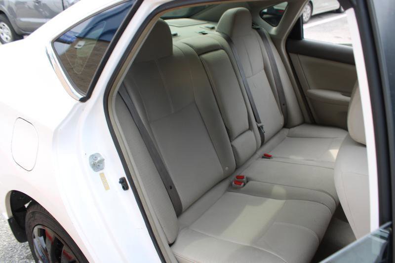 Used 2013 Nissan Sentra S image 13