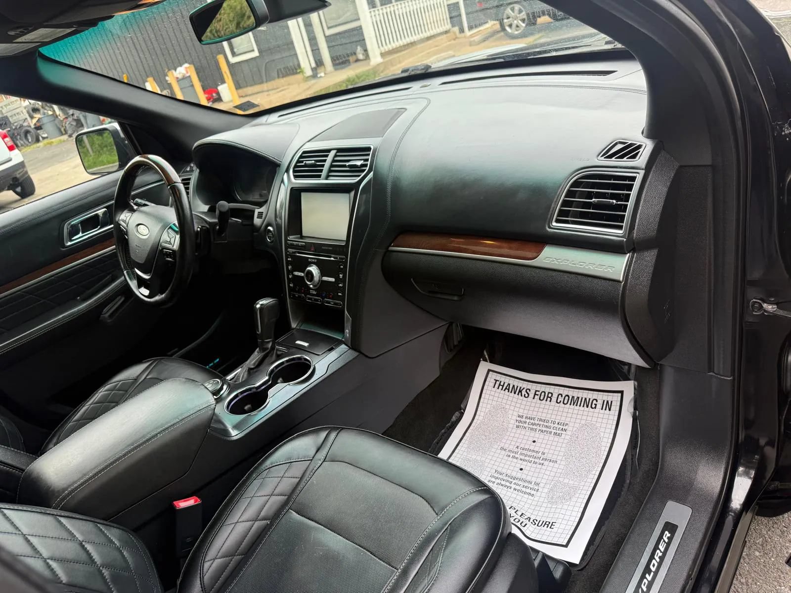 Used 2016 Ford Explorer Platinum AWD/4WD image 18